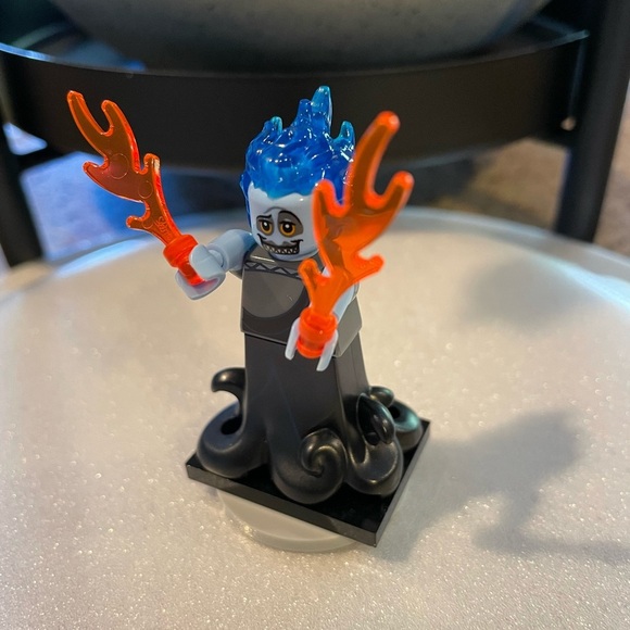 Disney Lego Minifigure “Hades” - Picture 5 of 5